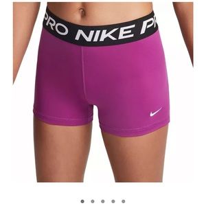 Nike pro